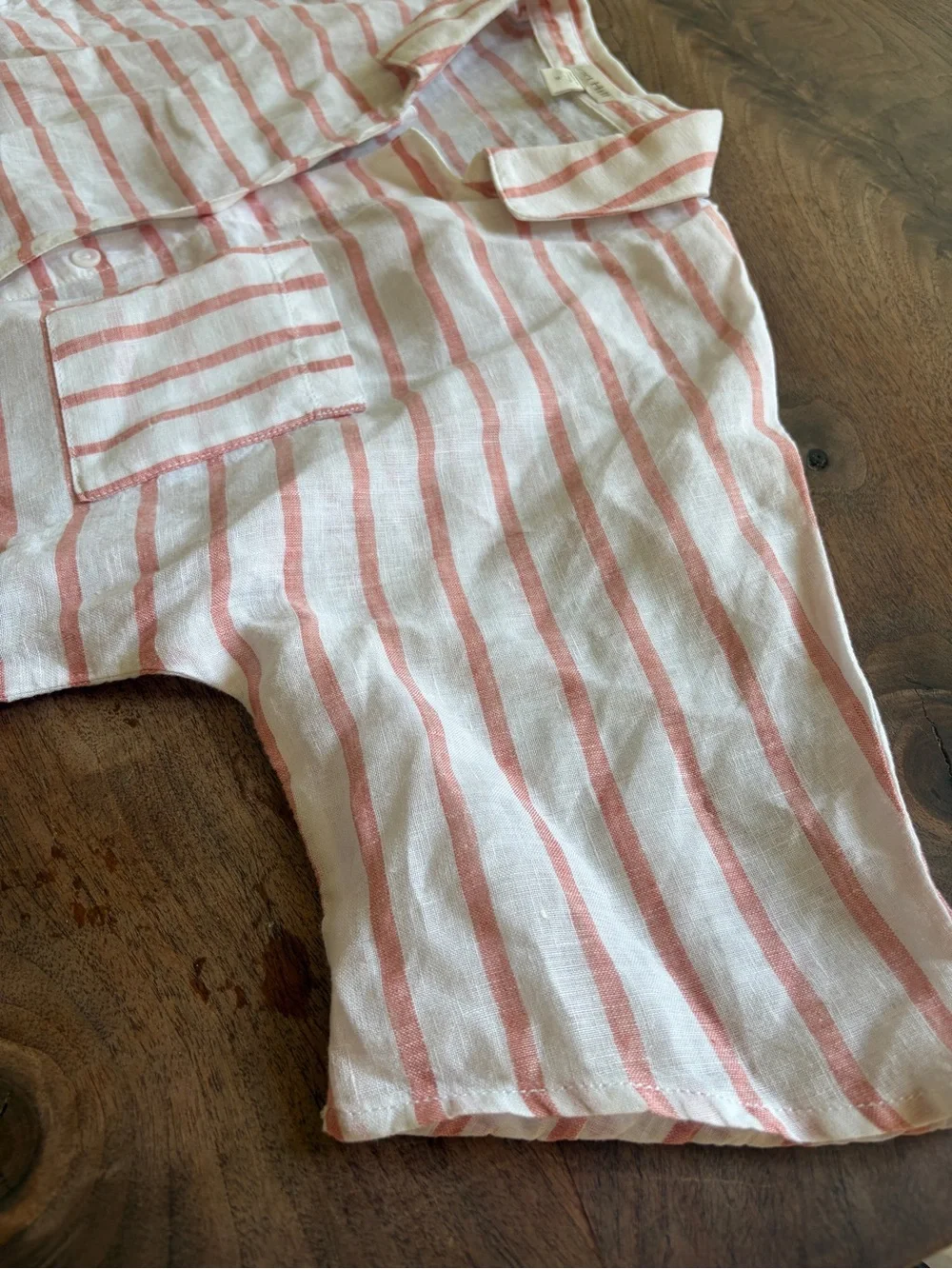 Garnet Hill Women's 100% linen White and Coral Striped top size 2 excellent!